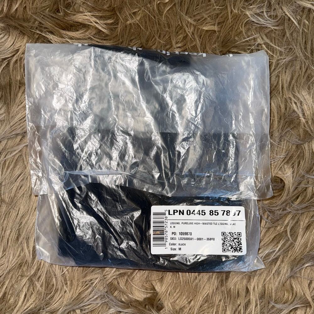 New Fabletics High Waisted PureLuxe TLC Legging Black size M - Picture 3 of 9